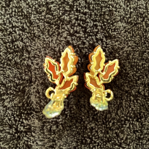 Stunning Set Vintage Lisner Clip On Earrings - Picture 2 of 4